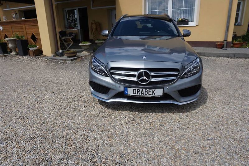 Mercedes-Benz Třídy C (2017) C 400 4 MATIC - fotka 3 z 37