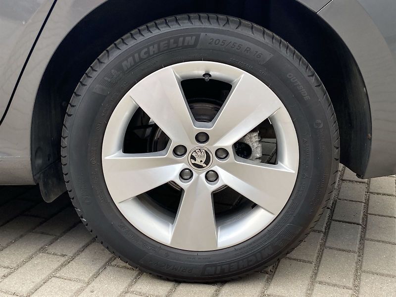Škoda Scala (2022) 1.5 TSI Style - fotka 30 z 34