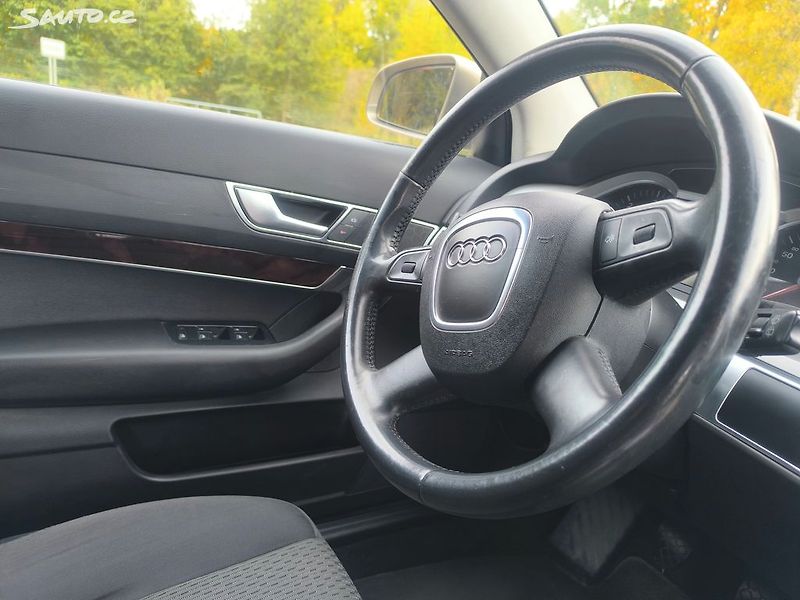 Audi A6 30TDI,MANUÁL,KRÁSNÁ,SERVIS,4X4 - fotka 10 z 22