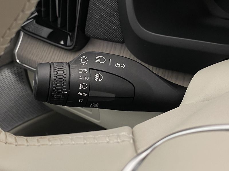 Volvo XC90 T8 AWD RECHARGE BRIGHT PLUS 7m - fotka 22 z 68