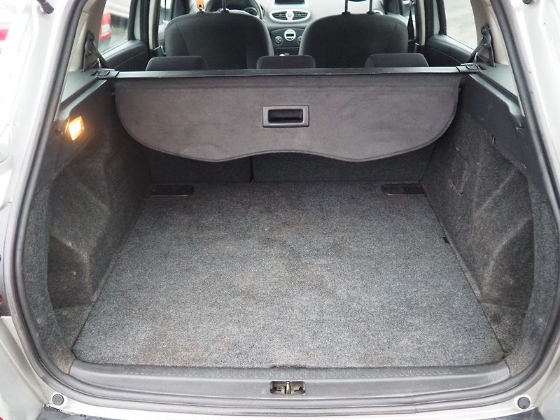 Renault Clio (2008) 1.5 dCi 63 kW - fotka 13 z 30