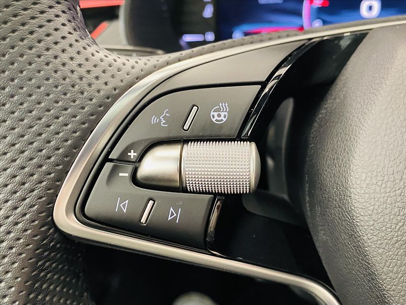 Škoda Scala 1,5 TSI 110kW Monte Carlo - fotka 21 z 27