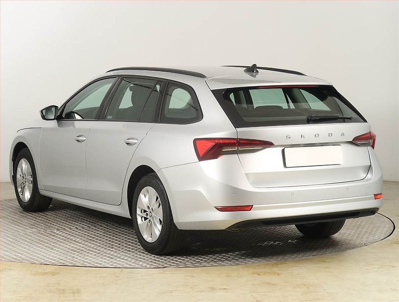 Škoda Octavia (2023) Ambition 2.0 TDI - fotka 4 z 18