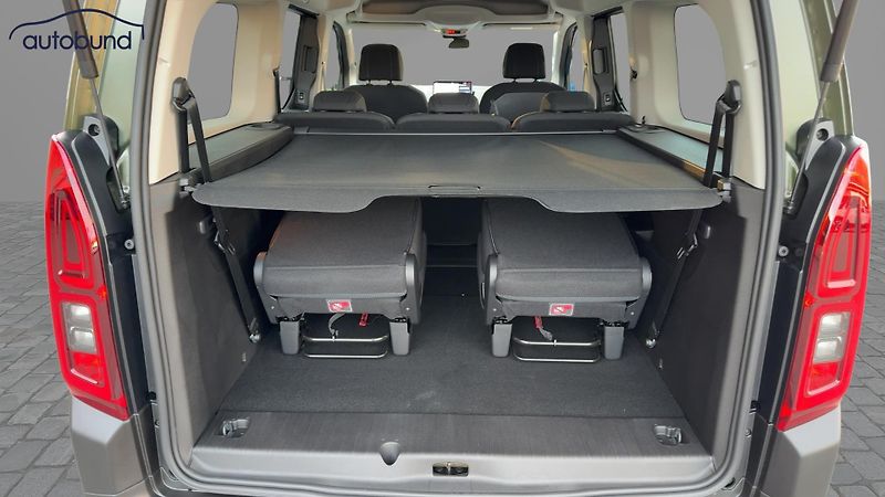 Fiat Dobló 1,5 BlueHDi AT8 L2 Maxi 7-Sitz - fotka 6 z 7
