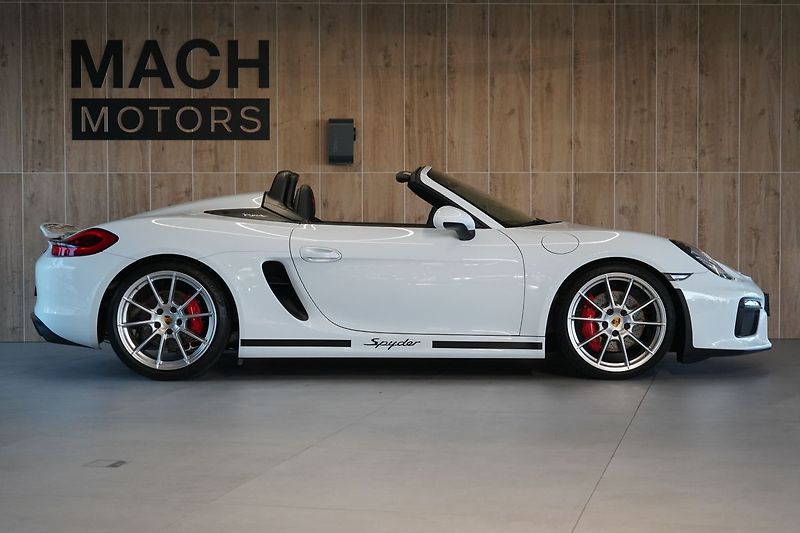 Porsche Boxster Spyder, Burmester, PDLS,Manuál - fotka 9 z 50