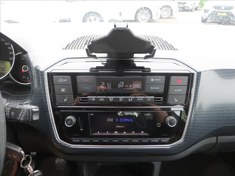 Volkswagen up! 1,0 MPi 5dv Digiklima Výhřev - fotka 13 z 16