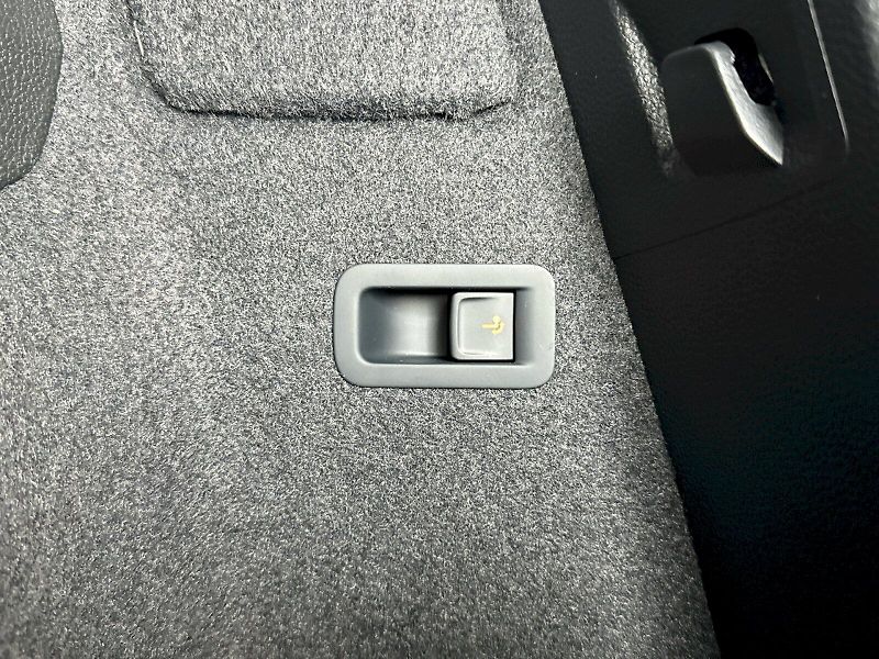 Škoda Karoq (2025) DSG 1.5TSI 110kW SportLine - fotka 34 z 36