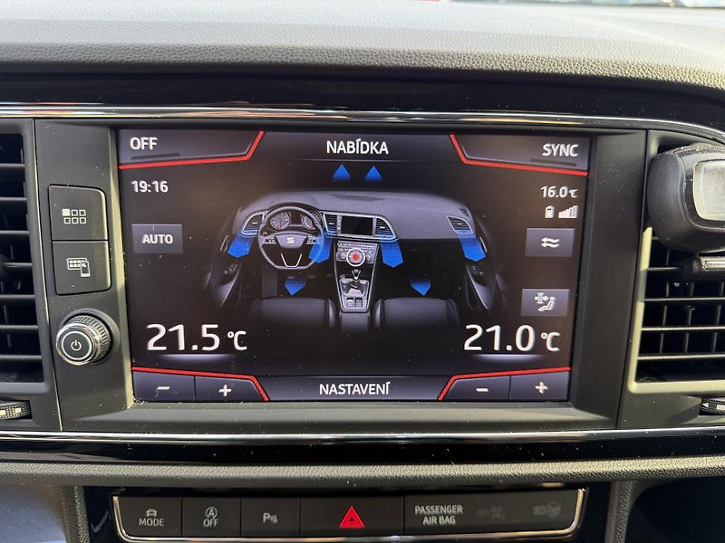 Seat Leon FR 1,5 TSi/96kW - LED,TZ,..... - fotka 25 z 66
