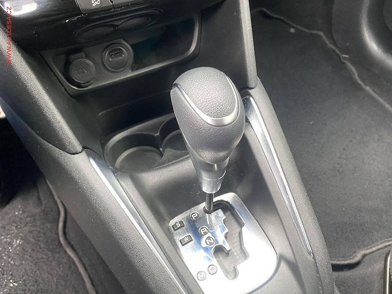Peugeot 208 (2019) 1.2 PT, GT Line, AT, panor - fotka 16 z 18