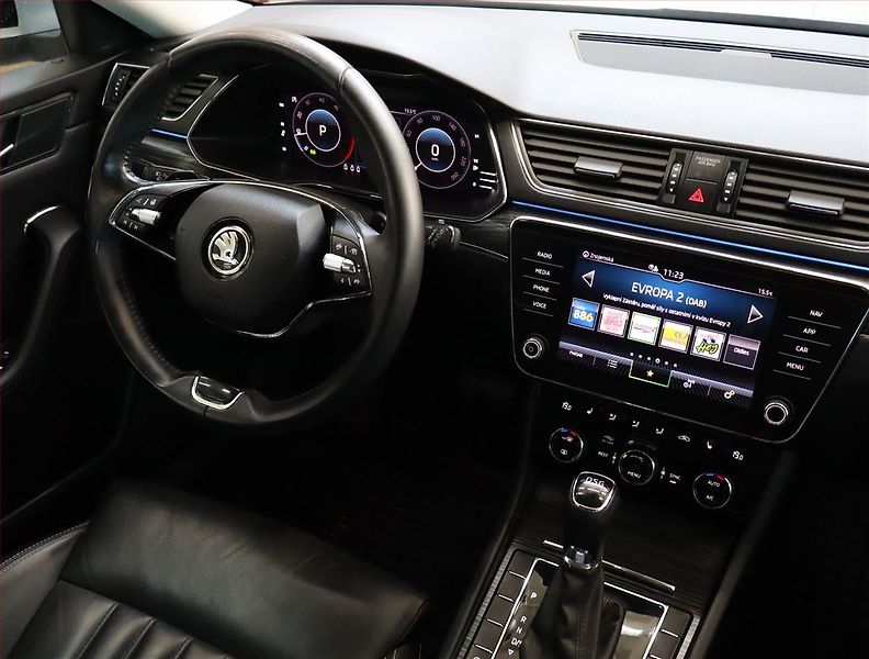 Škoda Superb (2021) Style 2.0 TDI - fotka 7 z 25