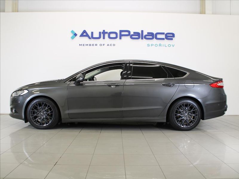 Ford Mondeo 2,0 TDCi 132kW AT Pano. Kůže - fotka 5 z 14