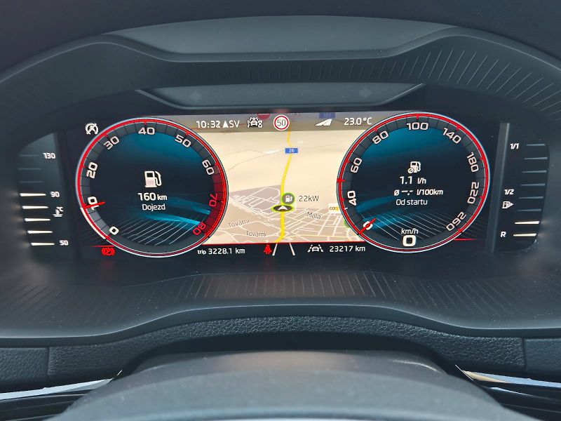 Škoda Karoq (2025) Sportline 1.5TSi 110kW 6°manuá - fotka 27 z 31