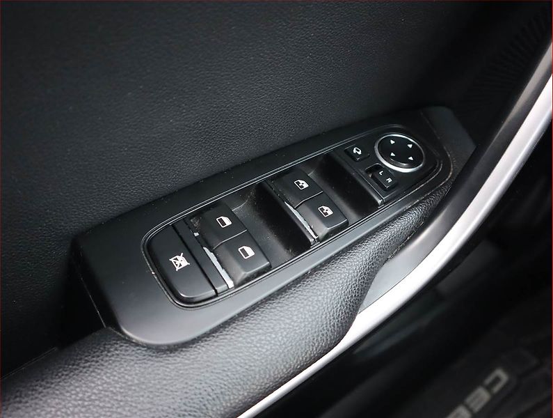 Kia Ceed (2021) 1.5 T-GDI, Automat, Serv.kniha - fotka 16 z 19