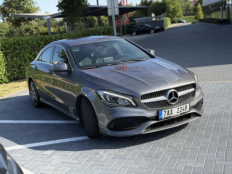 Mercedes-Benz CLA (2018) 180 90 kW / AMG line - fotka 6 z 19