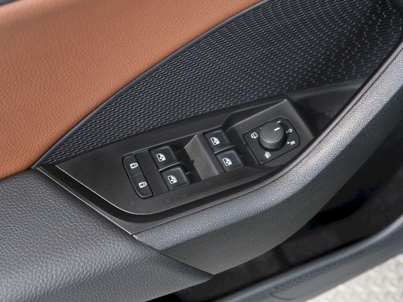 Škoda Octavia (2025) EXCLUSIVE SELECTION 2.0TDI 110 - fotka 39 z 43