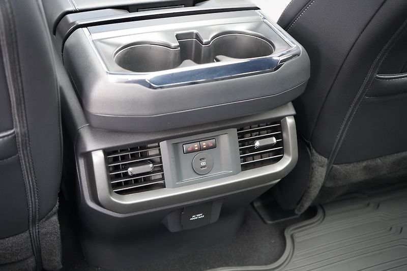 Ford F-150 (2025) Lariat 5,0 298 kW - fotka 30 z 59