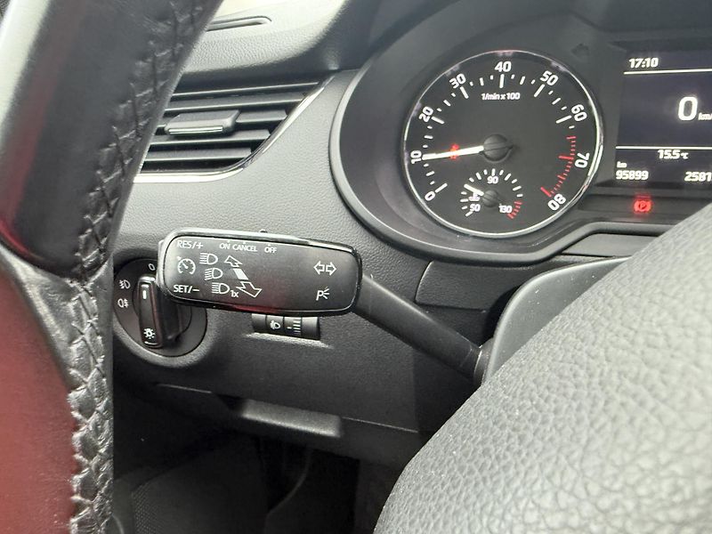 Škoda Octavia 1.0 TSI 85KW  - fotka 28 z 32