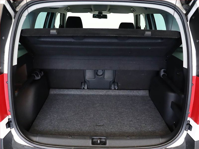 Škoda Yeti (2013) 1.8 TSI, 4X4, Serv.kniha - fotka 11 z 15