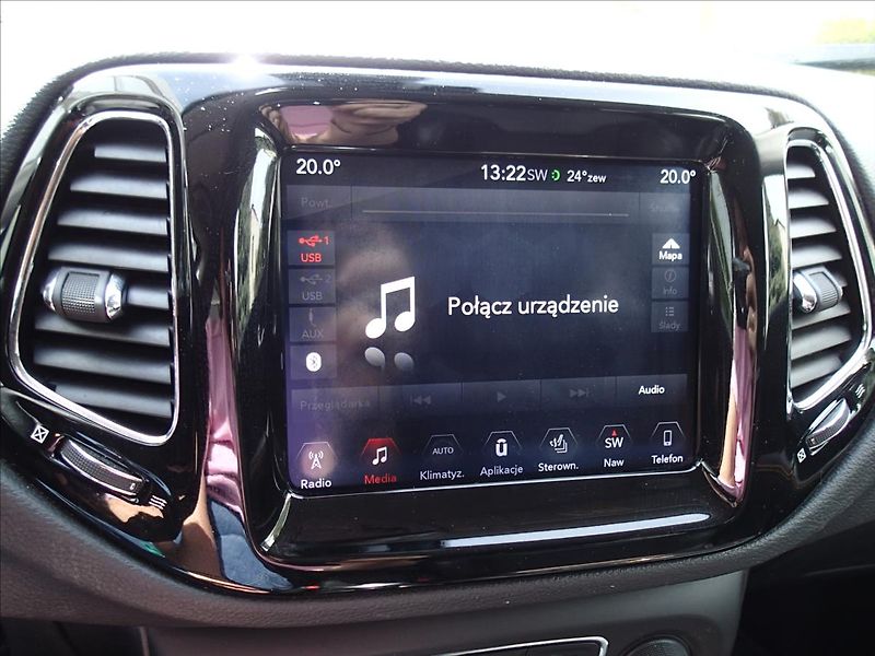 Jeep Compass 2,0 103 KW,Longitude 4WD,2.Maj - fotka 27 z 51