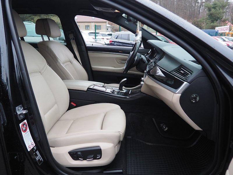 BMW Řada 5 (2014) 3.0D xDrive, Headup display - fotka 18 z 37