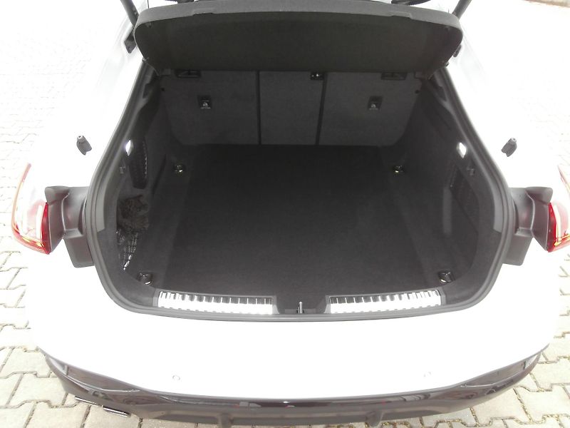 Audi A5 (2024) Limuzína TDI quattro 150kW - fotka 30 z 31
