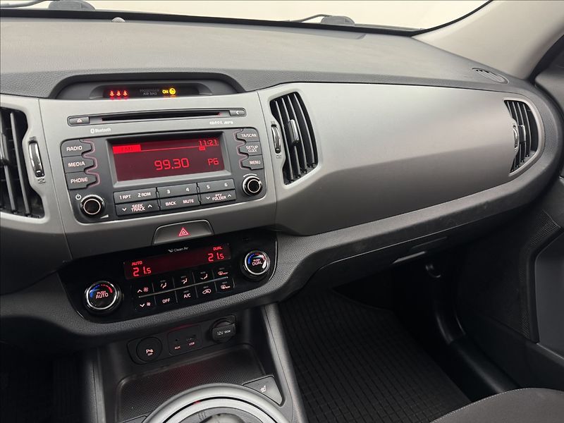 Kia Sportage 2,0 4X4 DPH VÝHŘEV TAŽNÉ ČR - fotka 16 z 33