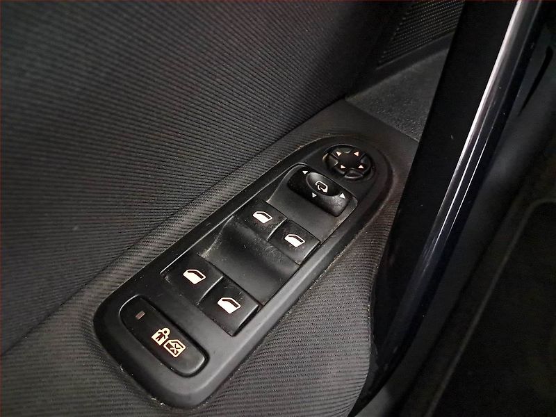 Peugeot 508 (2011) 2.0 HDi, nová STK - fotka 19 z 22