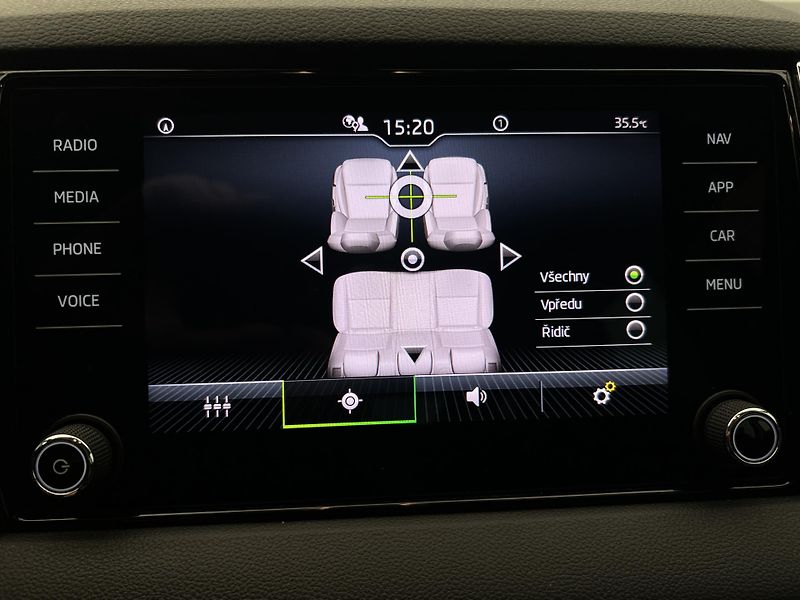 Škoda Karoq 1.5 TSI DRIVE AUT CZ - fotka 31 z 40