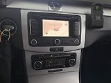 Volkswagen Passat (2011) 2.0 TDI, Navi, Vyhř. sedaček - náhled 14