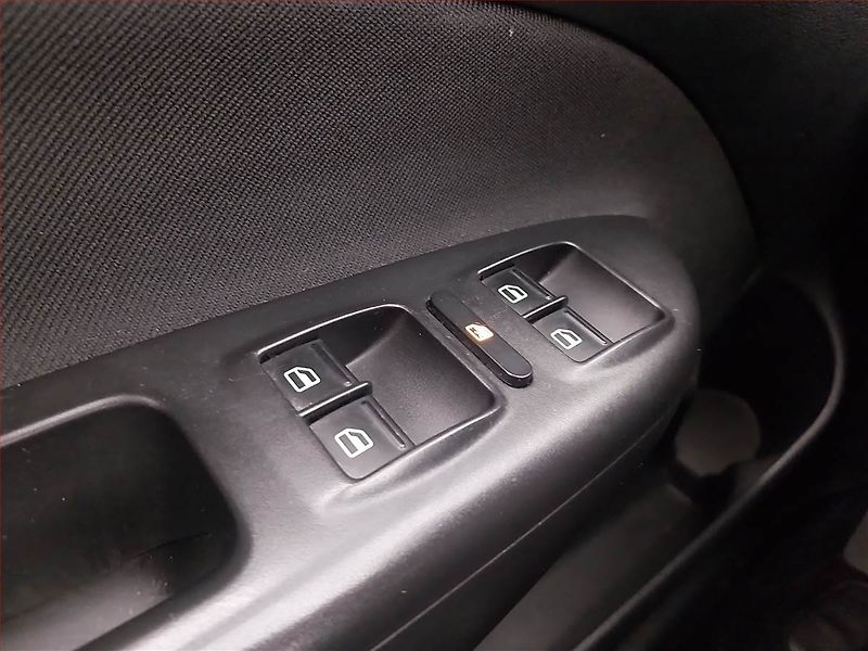 Škoda Octavia (2010) 2.0 TDI, 4X4, Tempomat - fotka 18 z 19