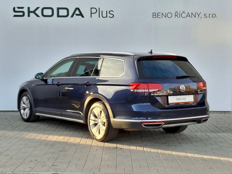 Volkswagen Passat (2016) Variant Alltrack DSG 4x4 2,0TD - fotka 11 z 35