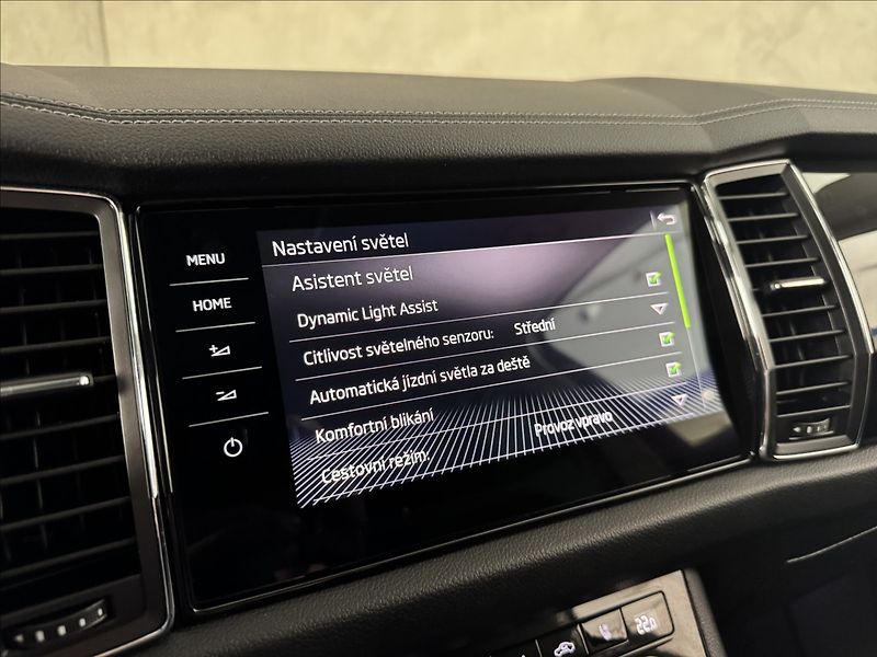 Škoda Kodiaq 2,0 TDi  DSG 4x4 L&K Virtual L - fotka 34 z 50