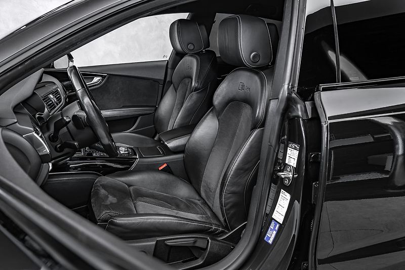Audi A7 3,0 BiTDI Q S-line BOSE - fotka 12 z 23