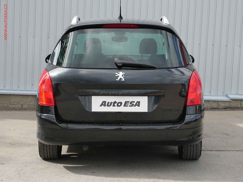Peugeot 308 (2008) 1.6 HDi, Panorama - fotka 5 z 16