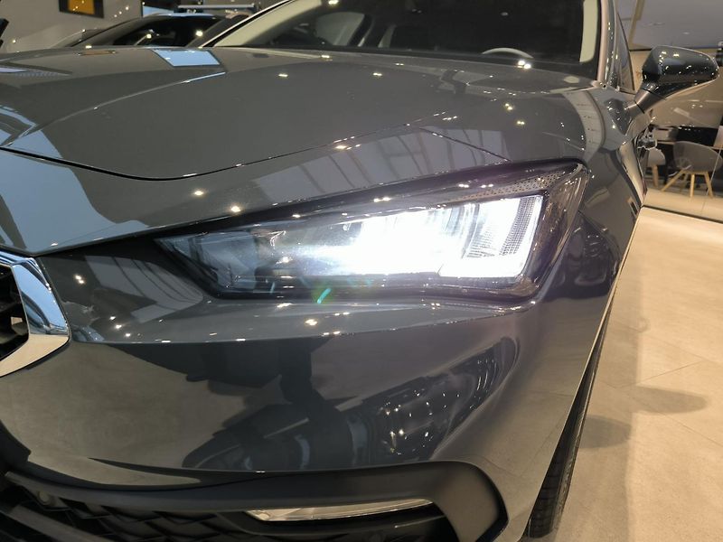 Seat Leon (2026) SP Style 1.5 eTSi 115k DSG-7  - fotka 23 z 23