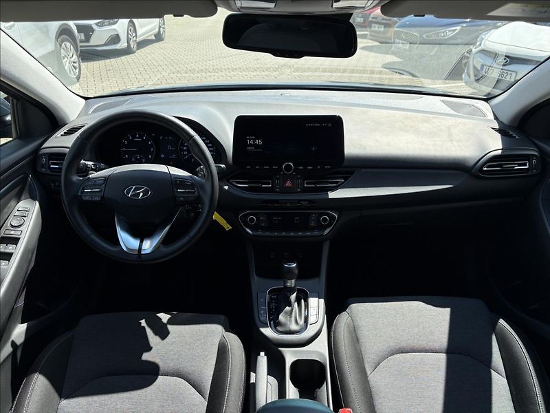 Hyundai i30 1,0   HB Smart AUTOMAT - fotka 10 z 17
