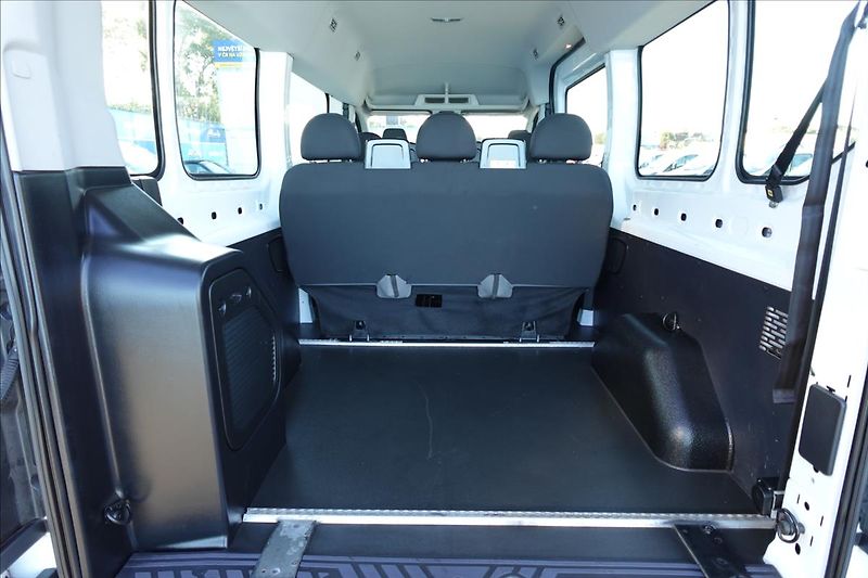 Ford Transit 2,2 TDCI  L3H2 9 MÍST BUS KLIM - fotka 11 z 31