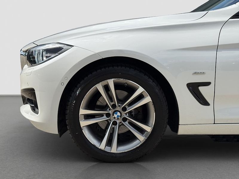 BMW Řada 3 320d xDrive Gran Turismo - fotka 22 z 22