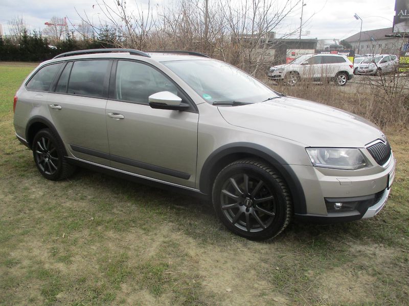 Škoda Octavia SCOUT 2.0TDi RS 135kW DSG - fotka 5 z 46