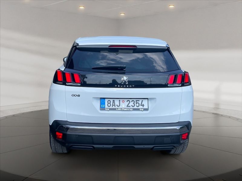 Peugeot 3008 1,5 bHDi 130 Allure - fotka 5 z 11