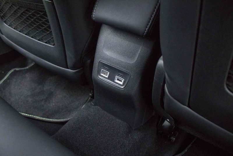 test Peugeot 208 hybrid
