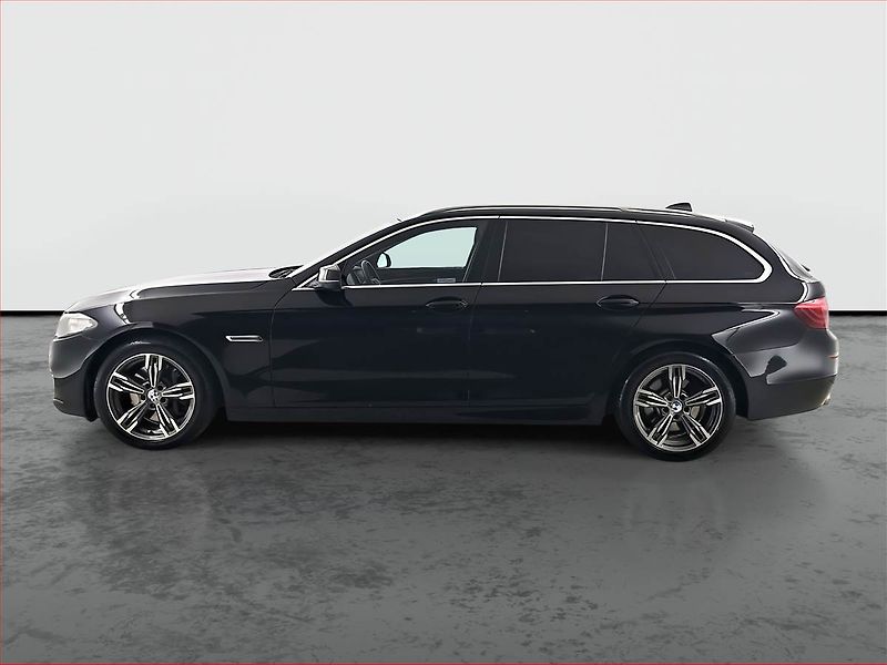 BMW Řada 5 (2014) 525d xDrive, 4X4, Automat - fotka 3 z 24