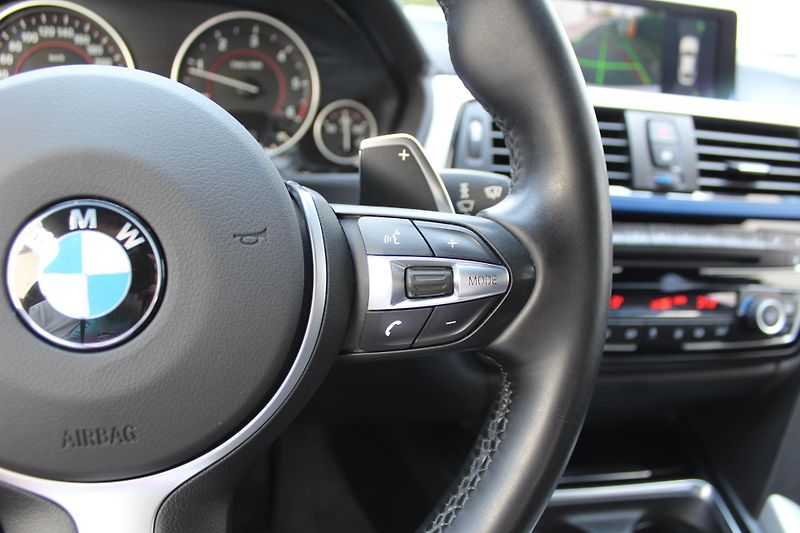 BMW Řada 4 420d xDrive Gran Coupé - fotka 14 z 24