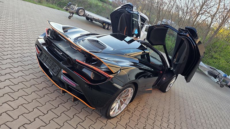 McLaren 720S (2022) ZÁRUKA PLNÝ SERVIS TOP - fotka 19 z 20