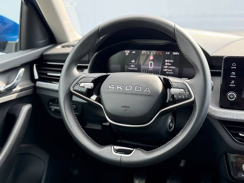 Škoda Kamiq Selection 1,0 TSI 85 kW 6° MP - fotka 10 z 31