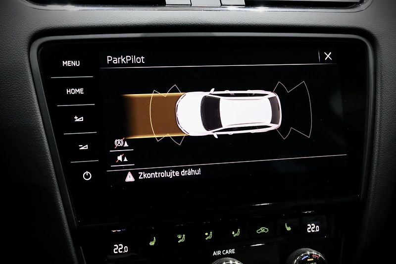 Škoda Octavia 3 FL Combi 1.4 TSI 110 kW - fotka 27 z 37