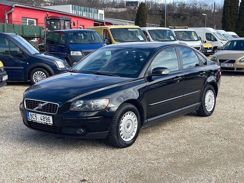 Volvo S40 1.6D 80kw*VYHŘEV.SED*NOVÁ STK* - fotka 1 z 31
