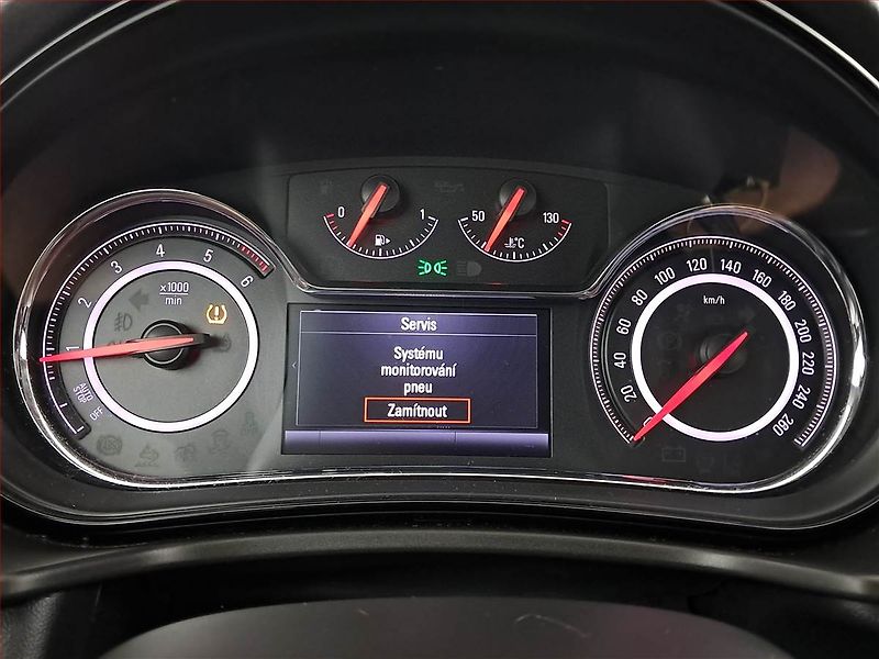 Opel Insignia (2017) 1.6 CDTI, Serv.kniha, Tempomat - fotka 11 z 17