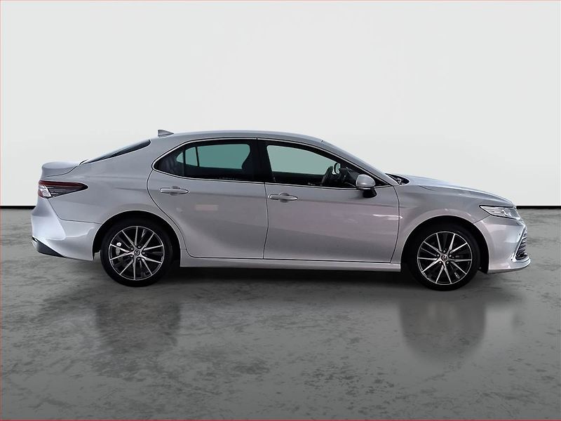 Toyota Camry (2022) Executive 2.5 Hybrid - fotka 6 z 20