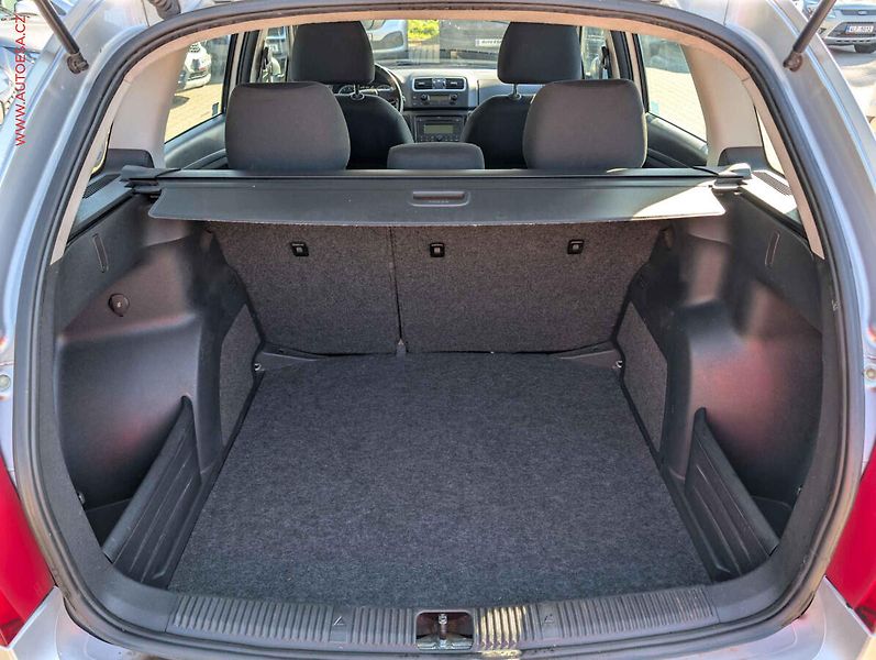 Škoda Fabia (2009) 1.4i, ČR, Elegance - fotka 7 z 18